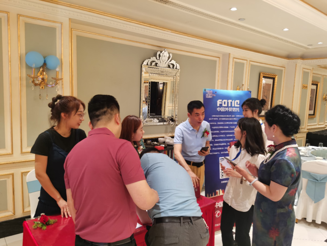 向企業家協會的成員具體分析了關于家族財富傳承的重要性,介紹了公司